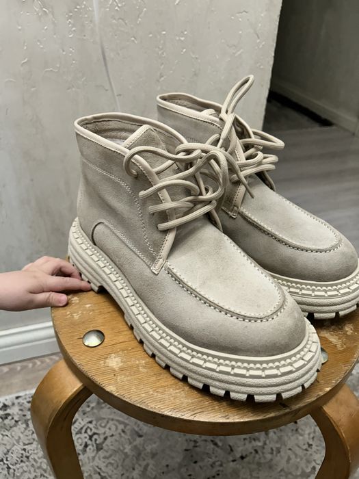 Ботинка отличное состояние 39 размер,