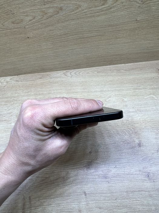 iPhone 16 128Gb Negru 92% battery life
