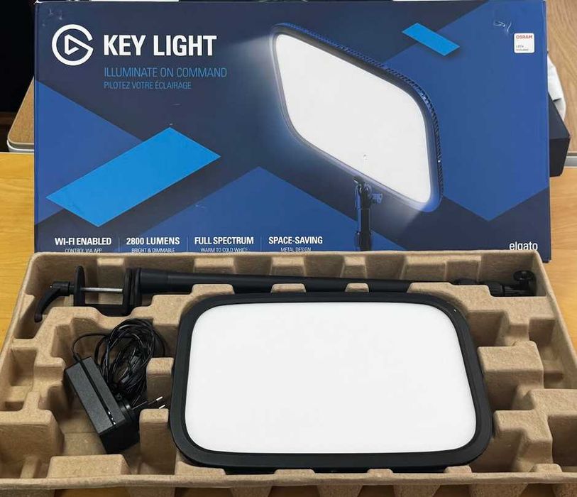 Elgato KeyLight 2800 Lumeni