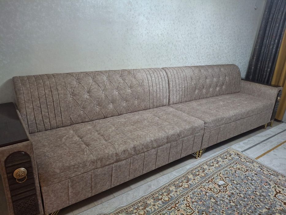 Продам диван, 4 метра