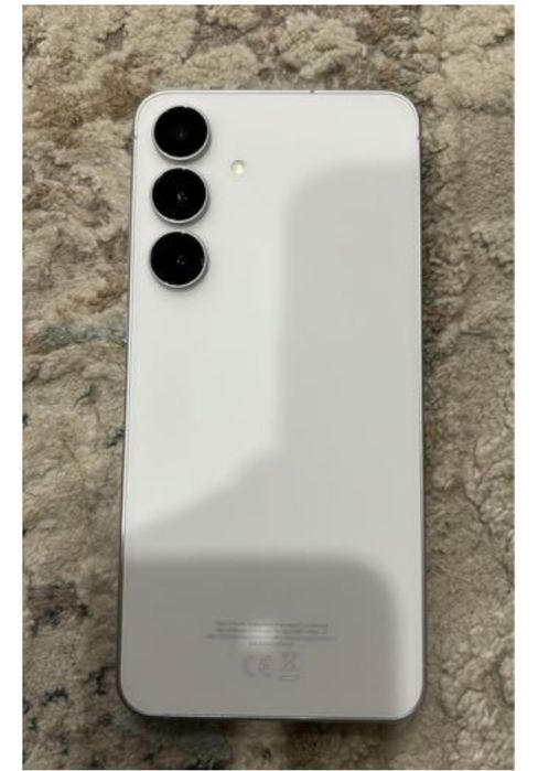 Продам смартфор SAMSUNG GALAXY S25 ,Новый в упаковке.