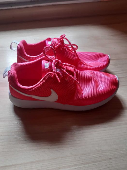 Маратонки NIKE дамски, 38-ми номер