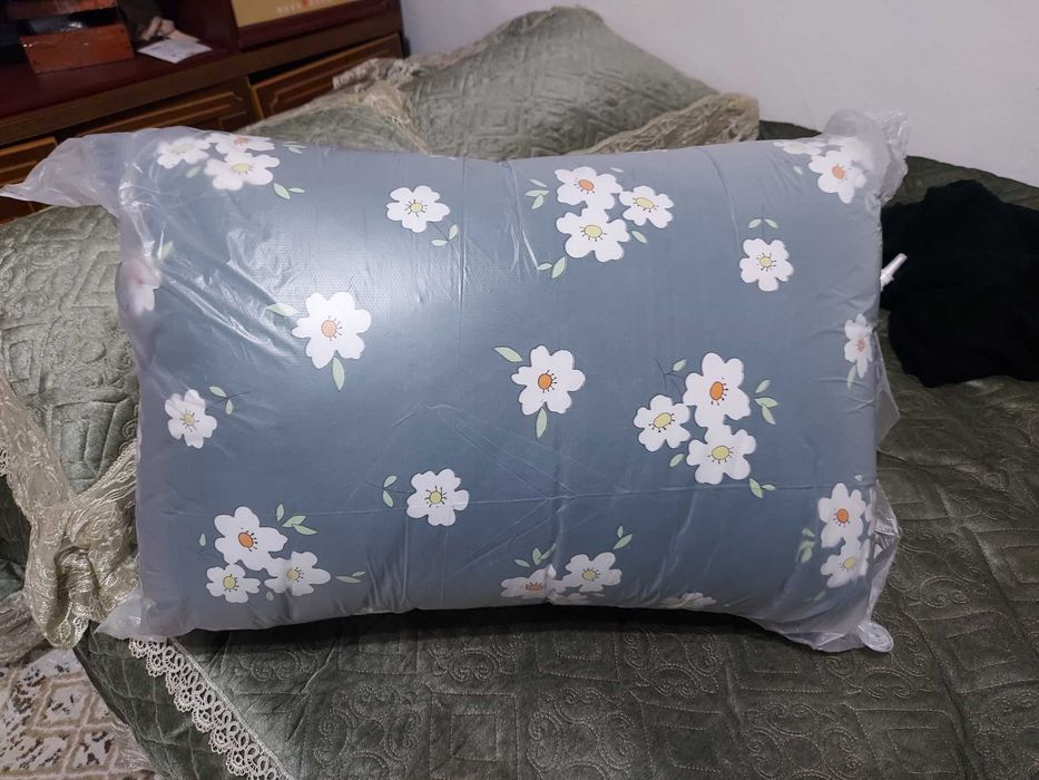 Подушки на синтепоне 70×50