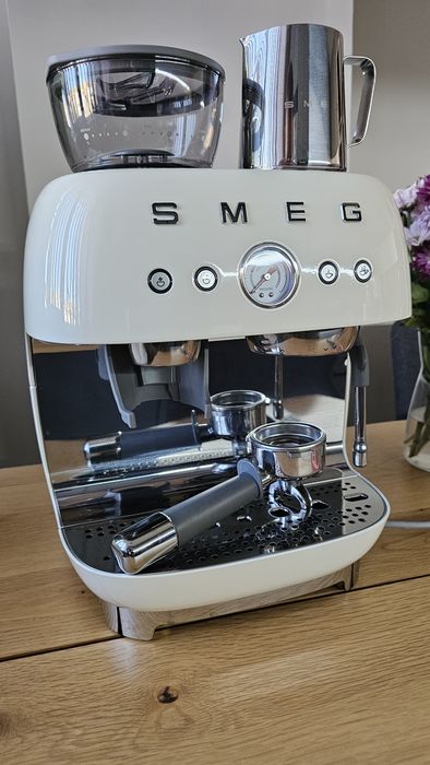 Ecnpeco кафемашина SMEG EGF03CREU