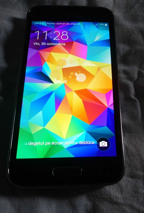 Xperia M4 Aqua si Galaxy S5 Mini
