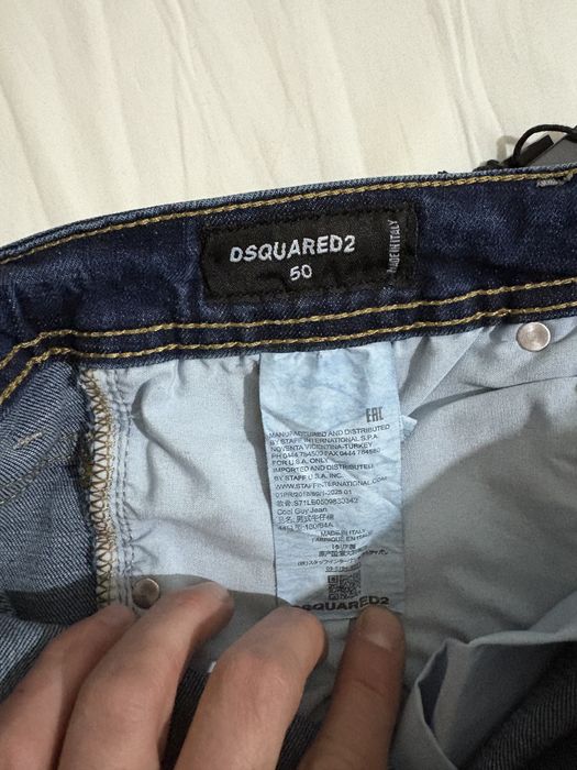 Blugi Dsquared2 , noi cu eticheta