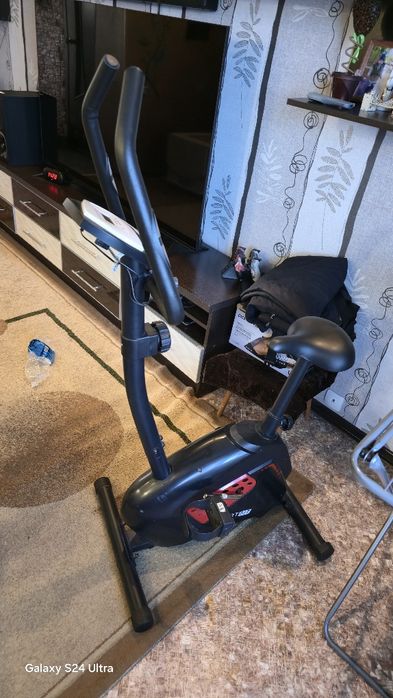 Продам Велотренажер ART FIT