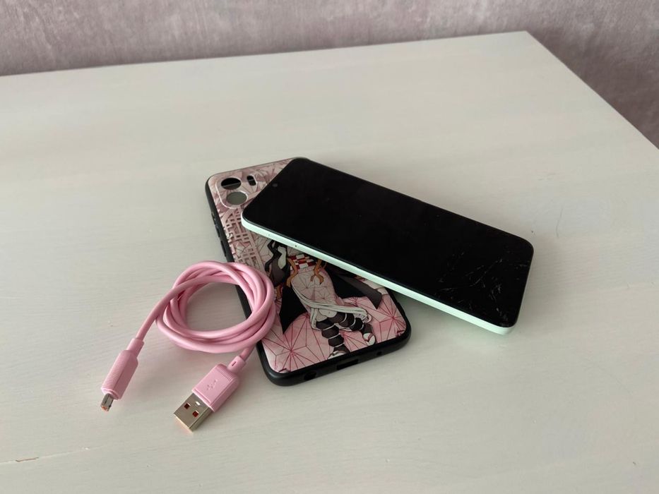 Продам телефон Xiaomi Redmi A1+