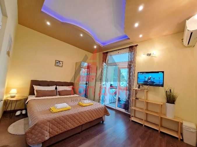 Дава се под наем Двустаен апартамент в Варна, Аспарухово - 55 кв.м за 665 € - Снимка #2