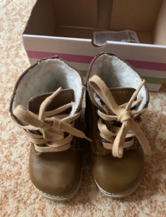 Ghete de piele pentru copii mărimea 20