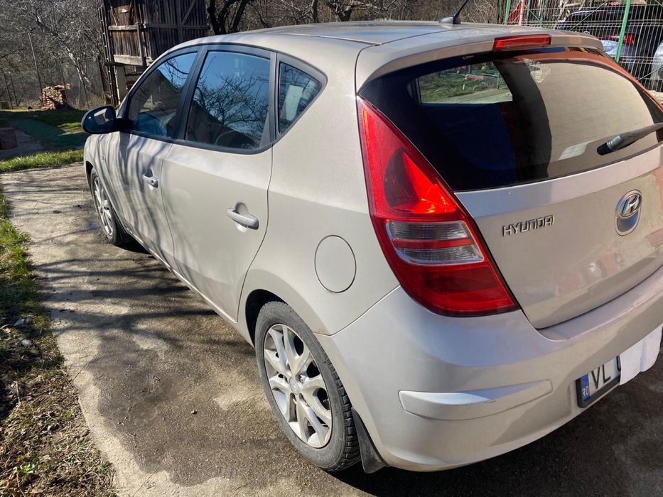 Hyundai I 30 , an 2009  , Diesel , cauciucuri iarna- vara ITP