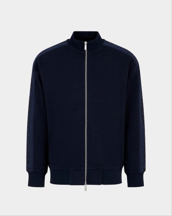Armani exchange кофта , кардиган