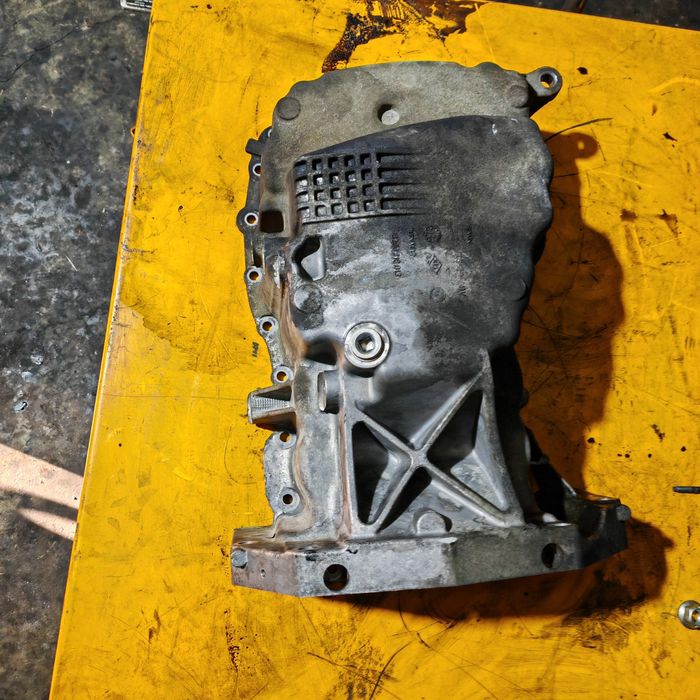 Baie ulei Mercedes citan 1.5 diesel