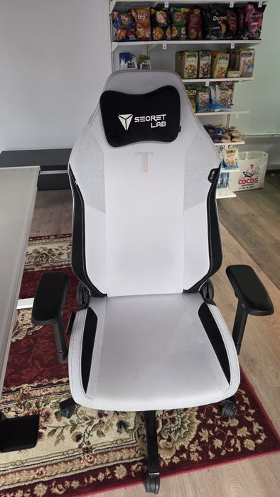 SecretLab Magnus Pro + Scaun Titan Evo XL