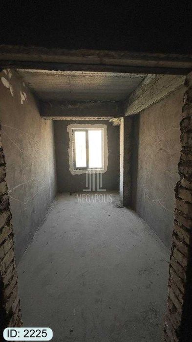 kritiy tarafda 3 xona karobka kvartira sotiladi №2225