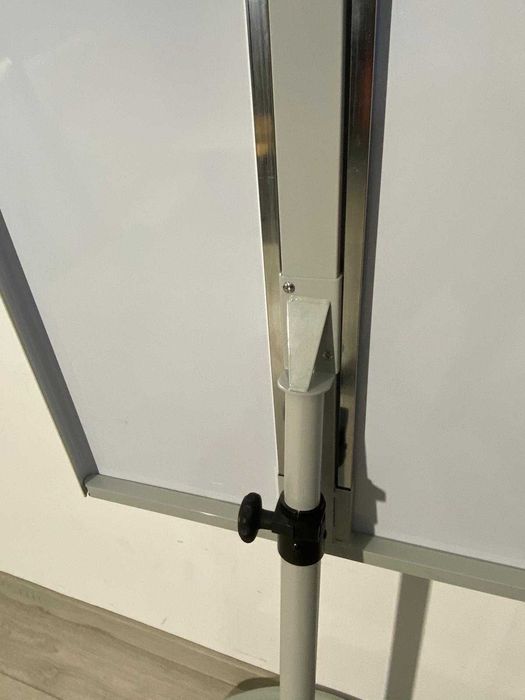 7 Buc. Flipchart cu Whiteboard 110X75 cm