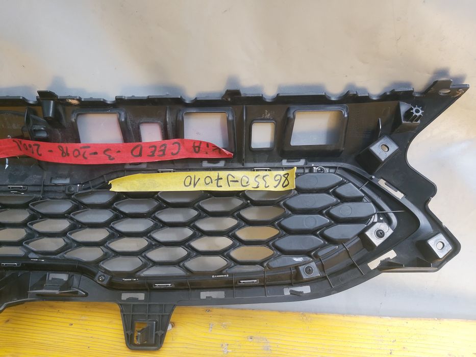 Грил решетка киа сеед 2018г Kia Ceed 2018