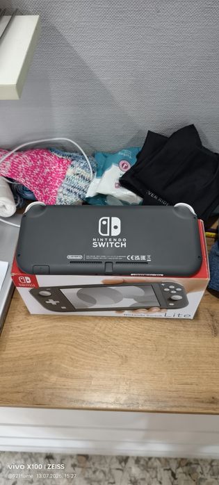 Nintendo switch lite