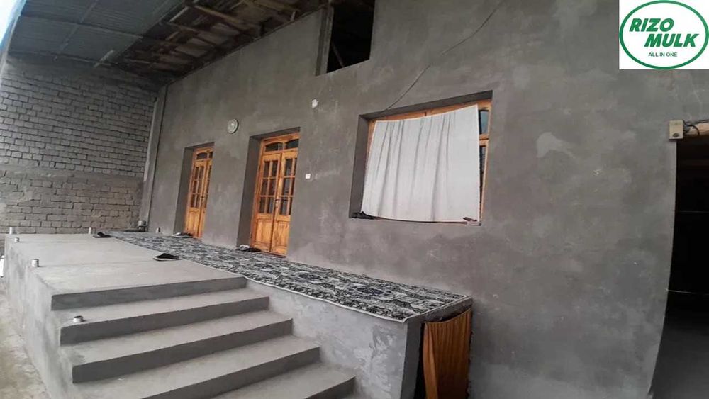 Назарбекда ховли сотилади. NR494/3