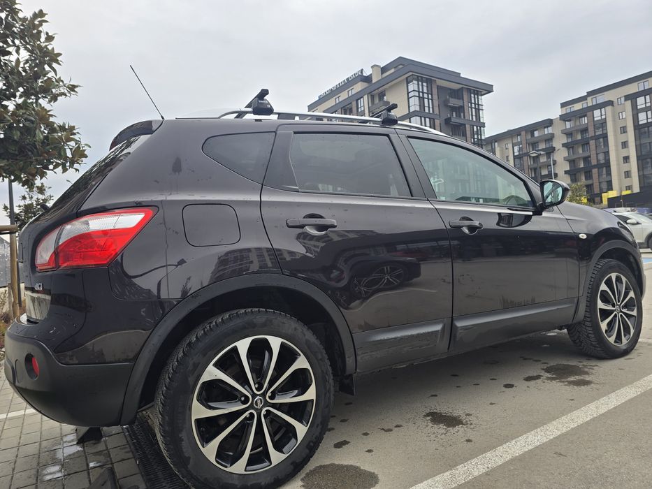 Nissan Qashqai 2.0 dCi 150 к.с. – 2011 г. Фейслифт