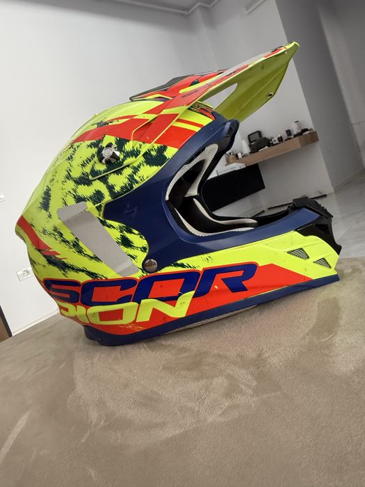 Casca Scorpion M