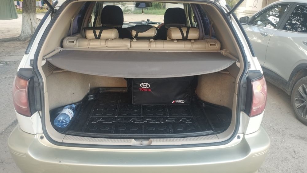 Продам Тойота Хариер