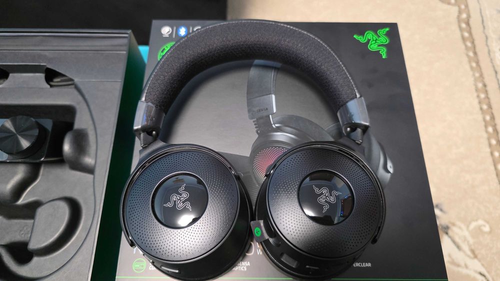 Vand casti Razer Kraken v4 Pro Wireless noi !!