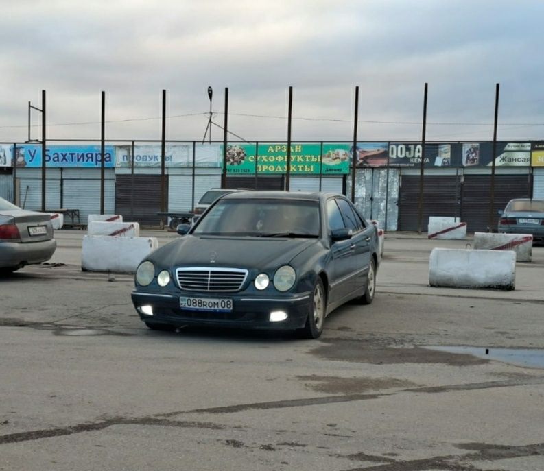 Продаётся мерин Е280