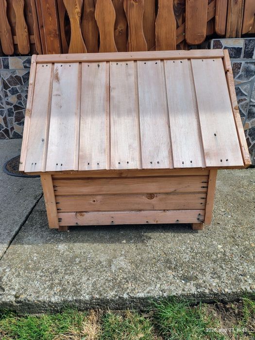 Cusca pentru caini talie medie, Laur, din lemn, maro, 77.5 x 62.5 x 82.5 cm
