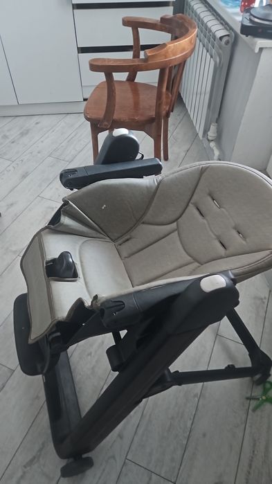 Стул для кормления