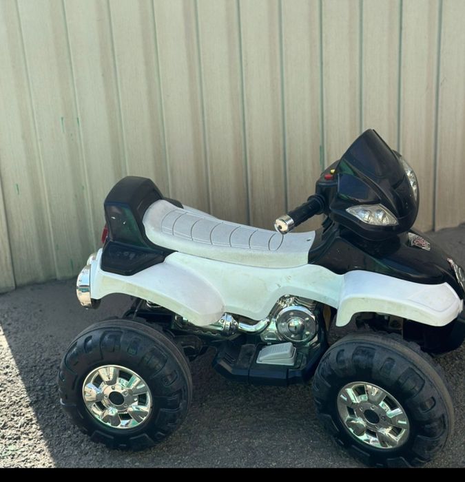 Продам квадроцикл детский