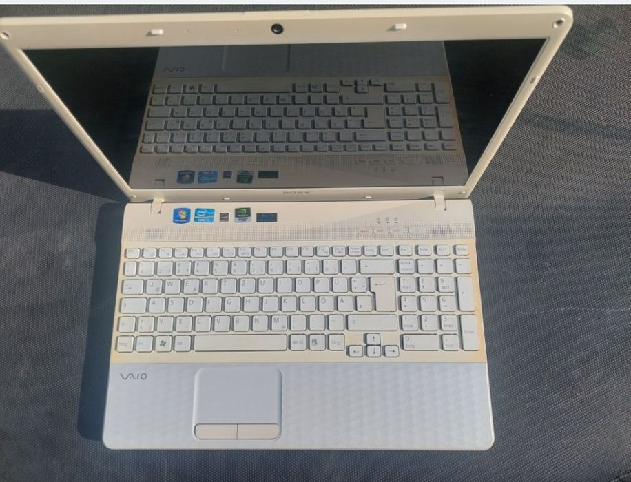 Laptop Sony Vayo Procesor i5
