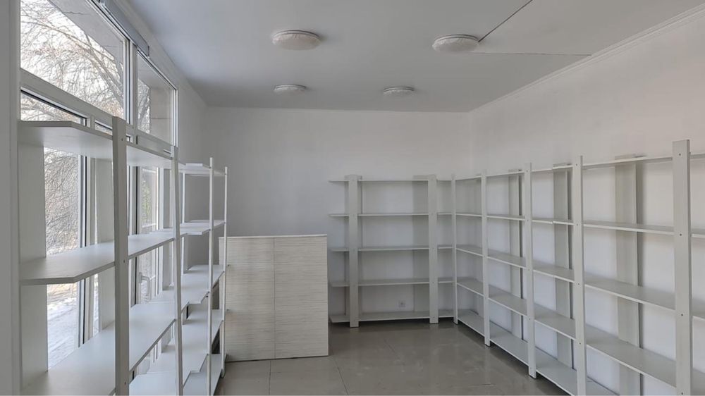 Полки и стеллажи для магазина