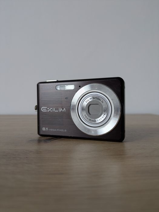 Casio EXLIM Z8 - РЕТРО СНИМКИ Дигитален Фотоапарат В Отлично Състояние