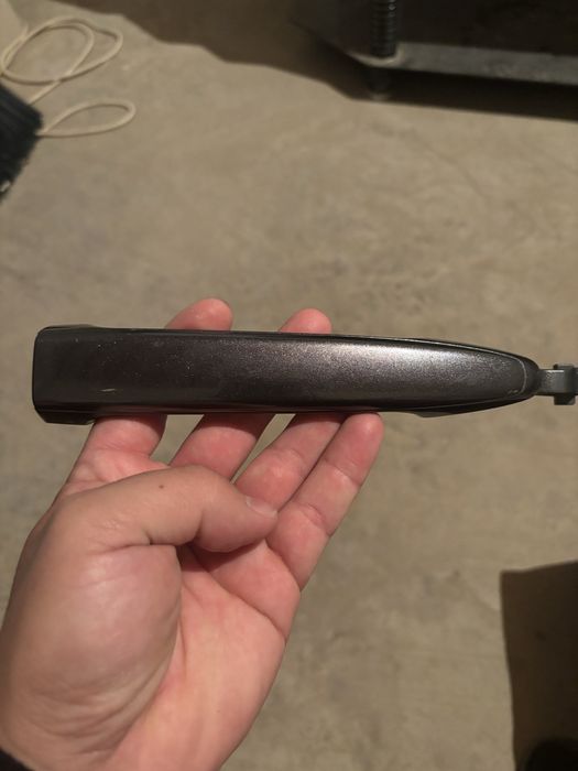 Наружная ручка двери