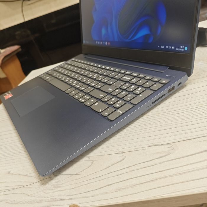 Ноутбук Lenovo Ryzen 3