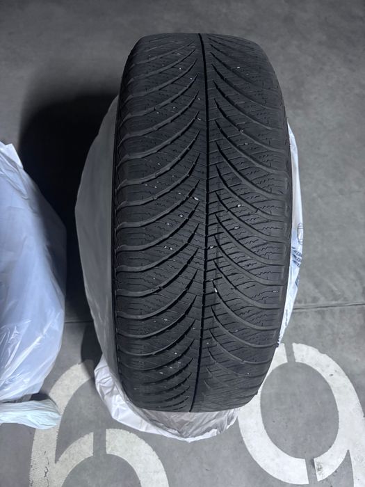 Шины Б/у  Goodyear комплект