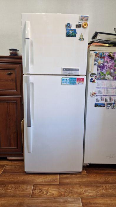 Продам Холодильник Lg