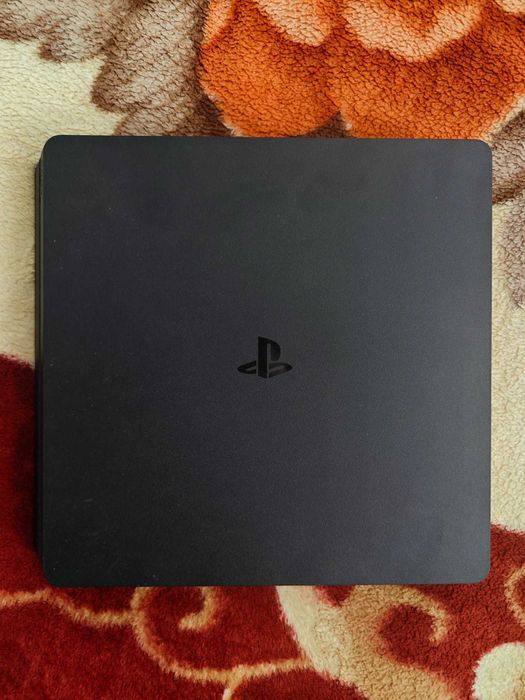 Ps 4 slim, 1Tb, fara jocuri/maneta