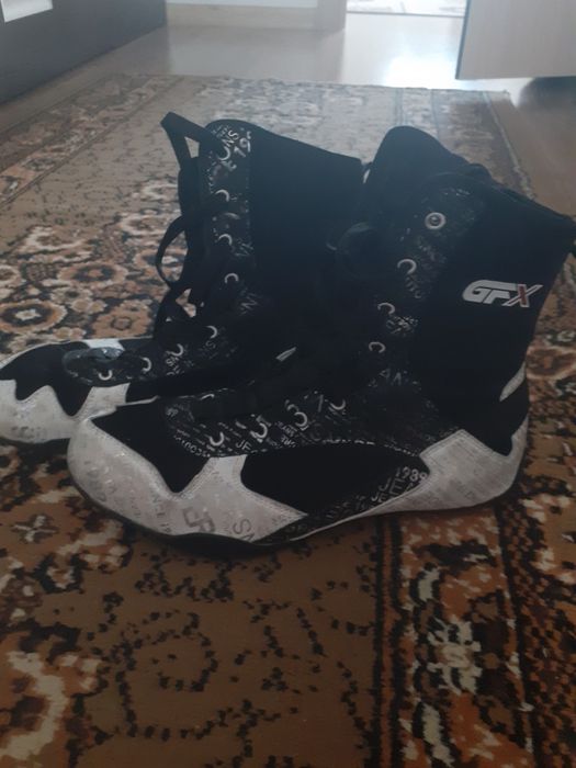 Продам боксерки 43 размер