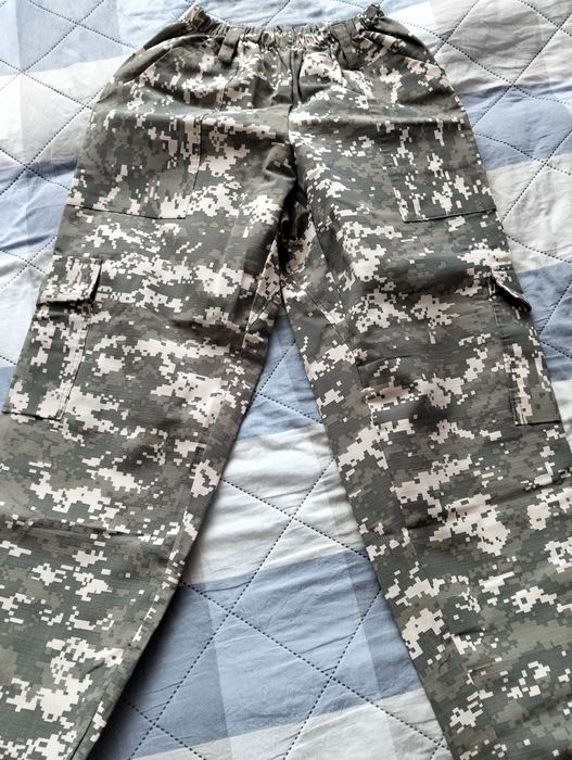 Продам брюки защитного цвета