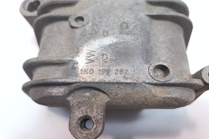 Suport motor 1K0199262 Volkswagen VW Caddy a 3-a generatie