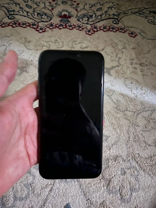 iPhone 11 с гарантией