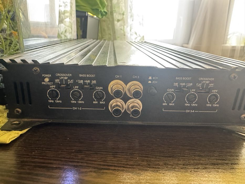 Продам усилитель Мачете 4/120