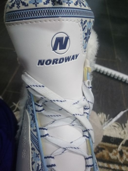 продам коньки новые