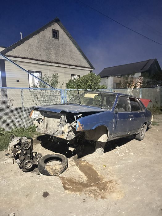 Продам ваз 2115 на запчасти