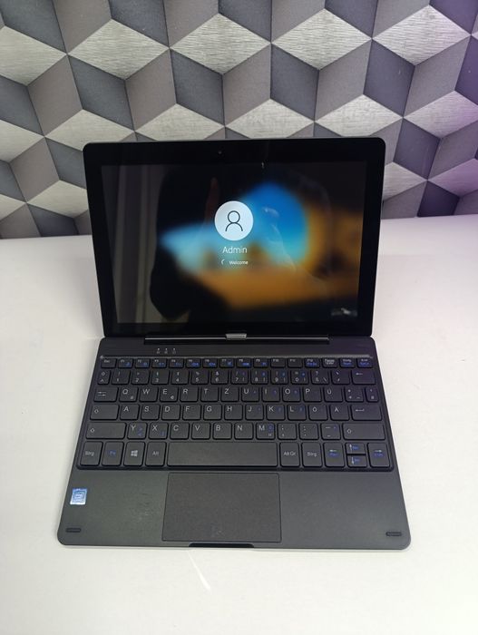 Mini laptop 2 în 1 oddys germany procesor Intel  școală sau diagnoza