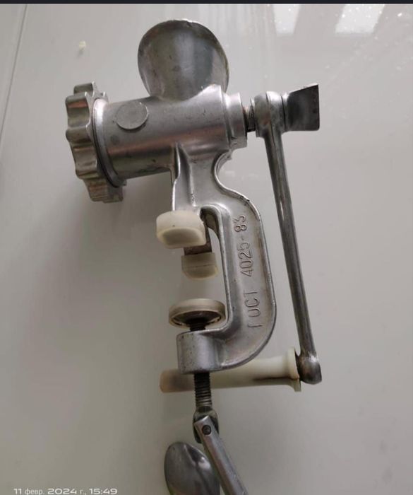 Мясорубка новая.