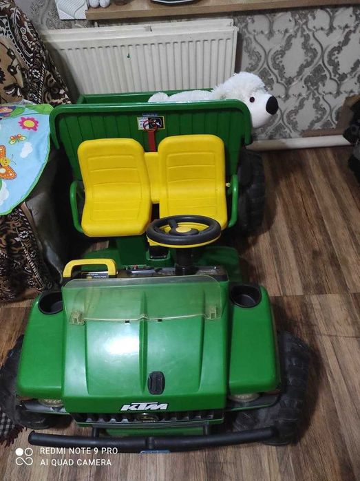 Детский автомобиль на аккумуляторе в хорошем состоянии