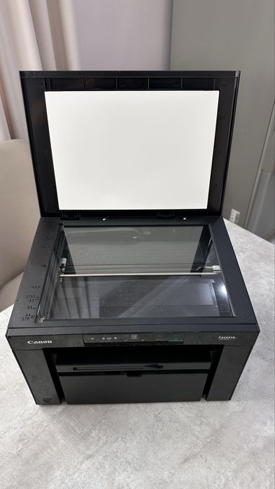 Продам принтер Canon MF3010